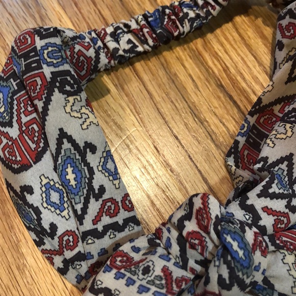 NWOT Urban outfitters headband with front tie - Picture 6 of 6